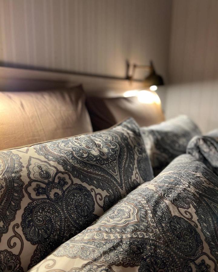 Nevlunghavn Gjestgiveri Hotel Ларвик Екстериор снимка